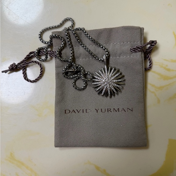 David Yurman Silver Sunburst Pendant Necklace with diamonds - Picture 1 of 3